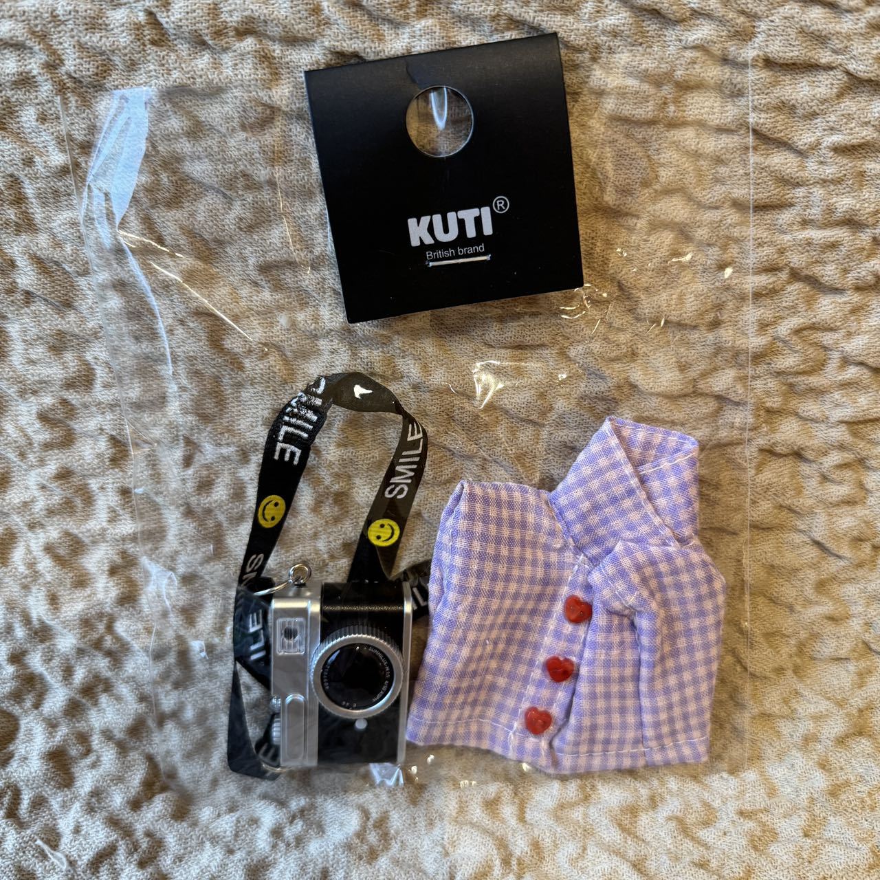 【Clothes Only】Labubu Plush Doll Clothes LABUBU Replaceable Grid Shirt Camera Accessories